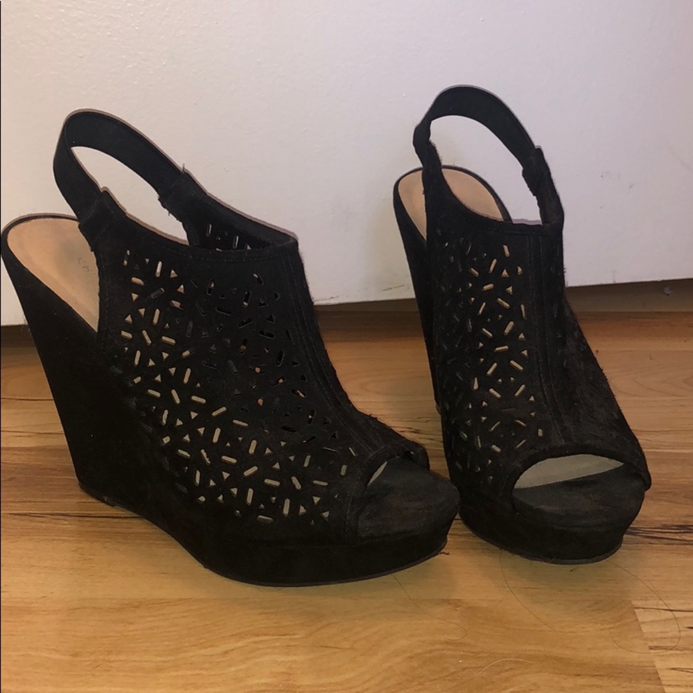 Chinese Laundry Black Wedges